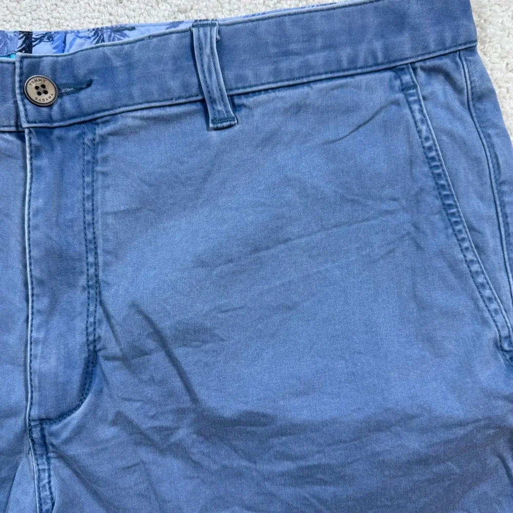 Tommy Bahama Shorts Mens 38 Blue Boracay Chino Cotton Tencel Stretch